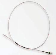 YS-T500超高溫光纖光柵溫度傳感器可進(jìn)行高達(dá)1000℃的超高溫測量，既可作為單點傳感器，也可以通過復(fù)用形成多點測溫傳感器陣列。該款溫度傳感器多運用于航空航天高溫部件的溫度準(zhǔn)分布式測量，也可以用于工業(yè)高溫介質(zhì)爐等方面的高溫監(jiān)測。具有尺寸小，可彎曲，易于被測物緊密貼合；可復(fù)用程度高，引線簡單；測溫點數(shù)、測溫間距等可靈活定制；超寬溫度測量范圍等特點。